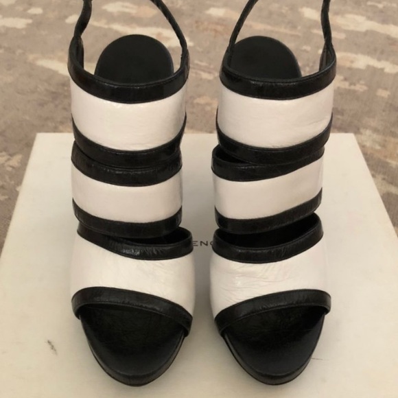 Balenciaga Shoes - Picture 2 of 3